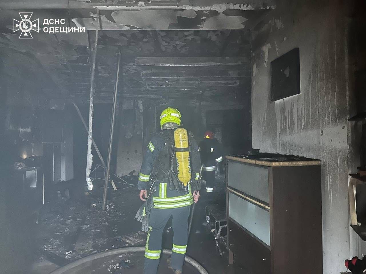 Ворог атакував Одесу: пошкоджені дві багатоповерхівки, є постраждалі