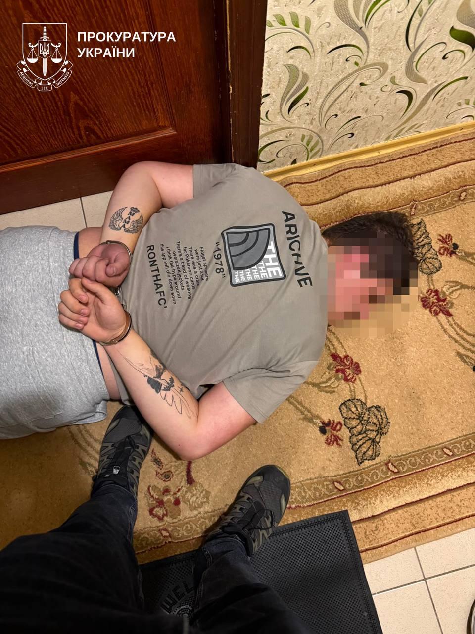 Двоє киян отримали підозри за верифікацію майже 70 Starlink для ворога