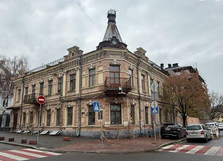 Влада відхилила дві петиції щодо порятунку будинку Хвойки