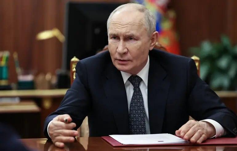 Кремль більше не розглядає повернення захоплених територій Україні — Bloomberg