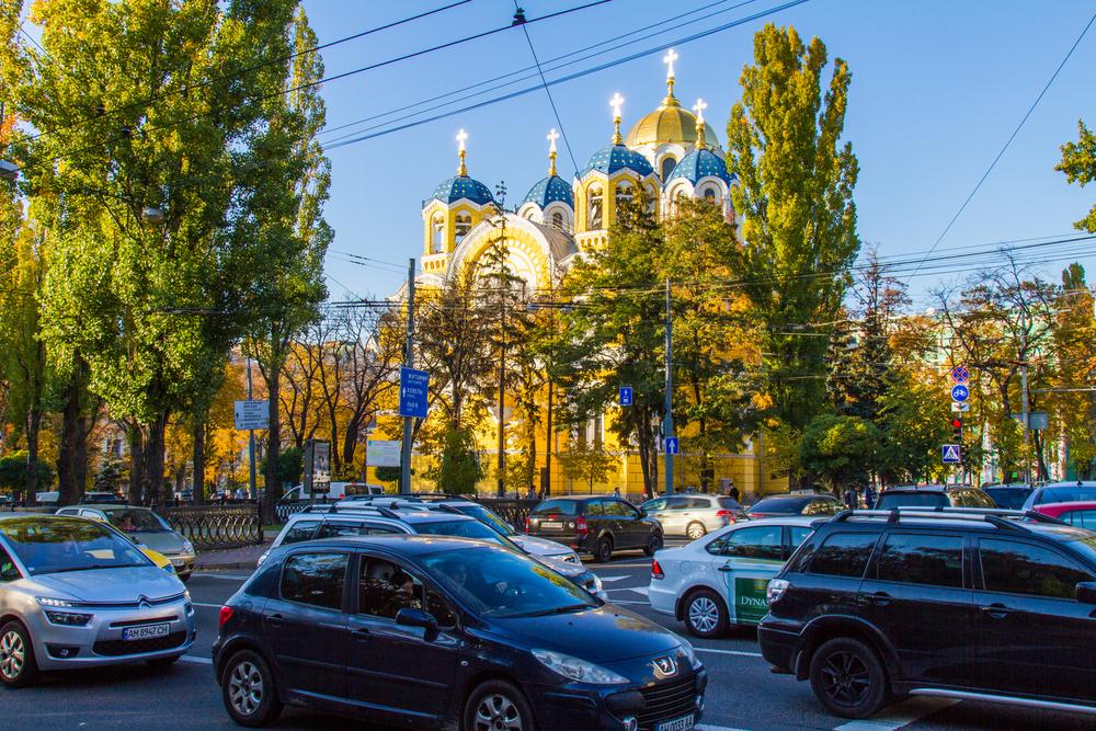 З бульвару Тараса Шевченка приберуть незаконні вивіски