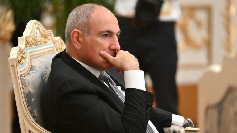 Вірменський прем’єр Пашинян оголосив про відставку