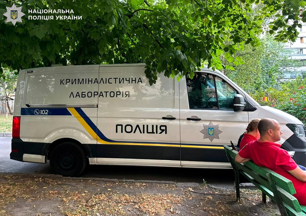 У столичному хостелі чоловік вбив сусіда