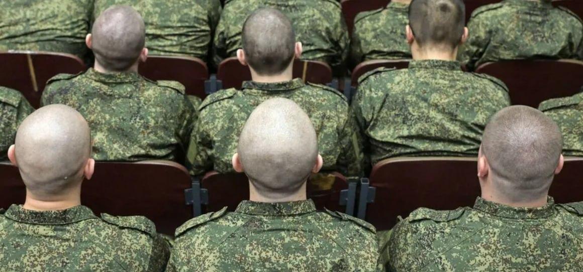 Втрати армії РФ перевищують набір на 6 тисяч військових щомісяця