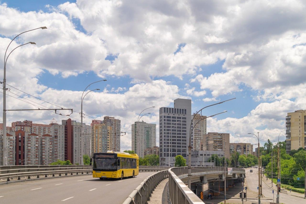 Від вокзалу до житлових масивів столиці запускають 4 нічні автобусні маршрути