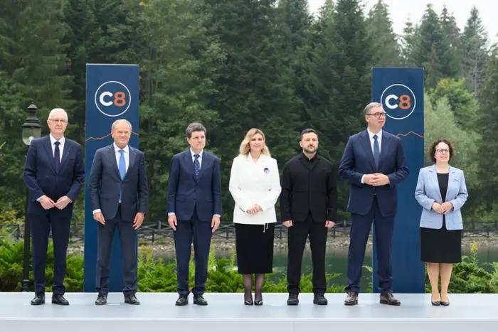 Зеленський оголосив про створення «Карпатської вісімки»
