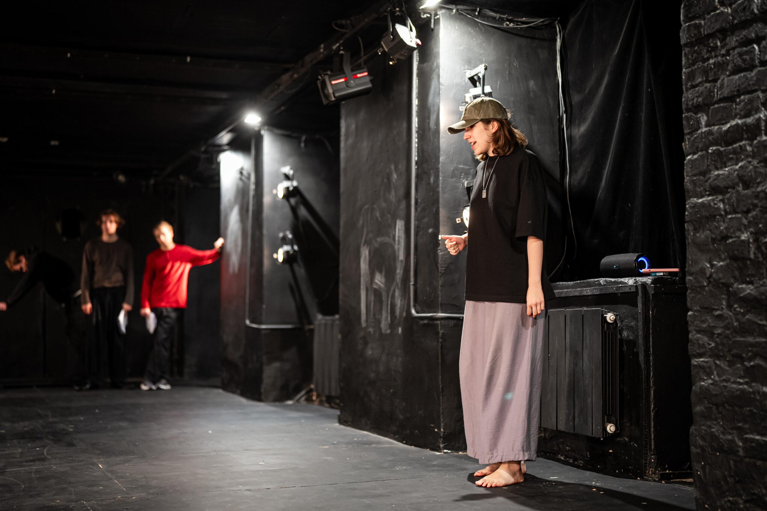 Квитки на HAMLET_TBD розлетілися миттєво: у театрі “Золоті ворота” втягують у гру без правил за Томом Стоппардом