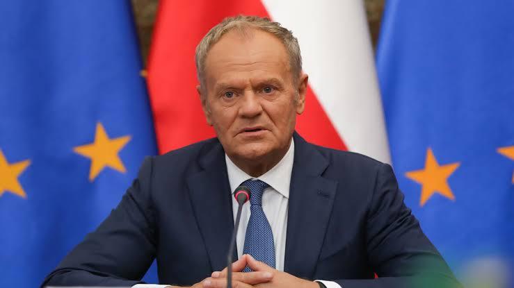«Ви знаєте, хто відповідає»: Туск прокоментував високі ціни на пальне