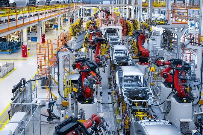 Електромобілі майбутнього: BMW відкриває у Німеччині новий завод акумуляторів шостого покоління