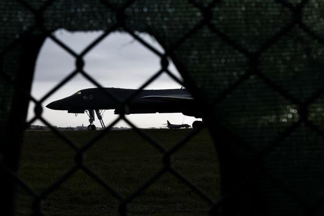 США вивели всі B-1 із британської бази після підозри в підготовці атаки